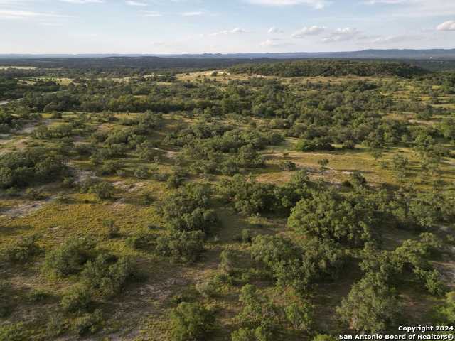 photo 3: 397 Bruin Creek Rd, Bandera TX 78003