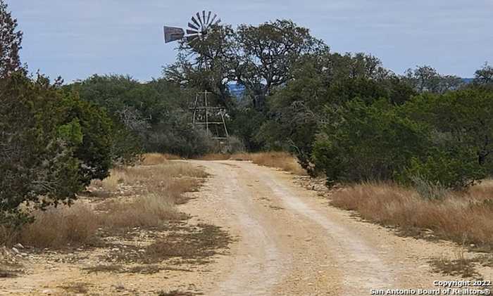 photo 1: 2001 PVT Rd 1440, Rocksprings TX 78880