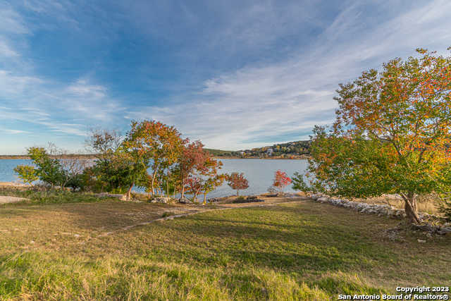 photo 2: 119 CEDAR TREE LN, Canyon Lake TX 78133