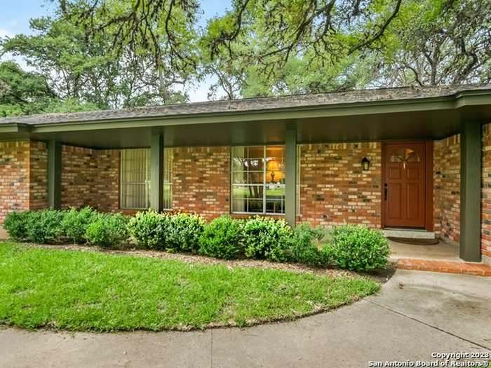 photo 2: 678 Rosewood, Boerne TX 78006