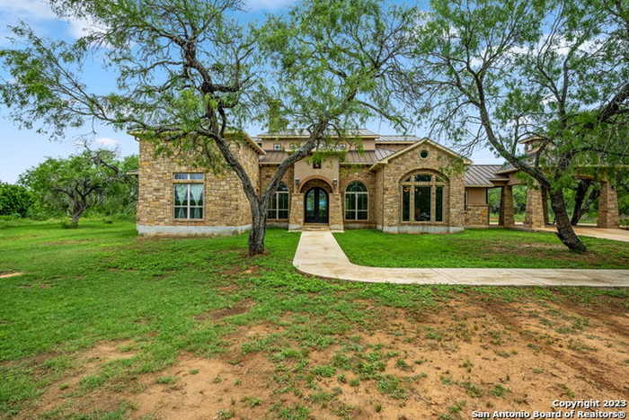 photo 2: 10651 KOSUB LN, San Antonio TX 78223