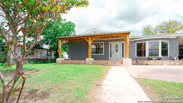 photo 3: 406 E FULTON ST, Brackettville TX 78832