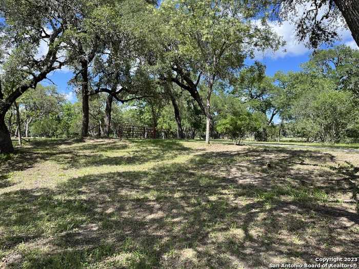 photo 42: 269 Trickling Creek Rd, Rio Frio TX 78879