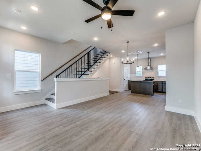 photo 3: 419 Ira Ave Unit 2102, San Antonio TX 78209