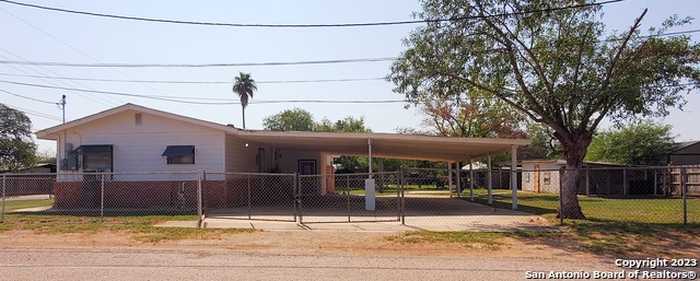 photo 2: 1402 Saltillo, Cotulla TX 78014