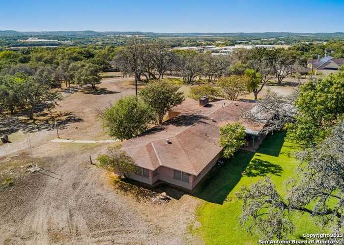 photo 30: 10 CHAPARRAL HILL Rd, Boerne TX 78006