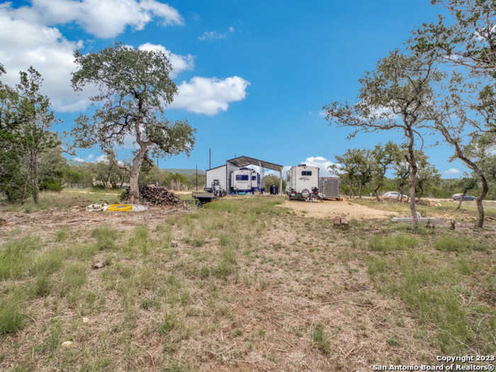 photo 13: 226 Private Road 1506, Bandera TX 78003