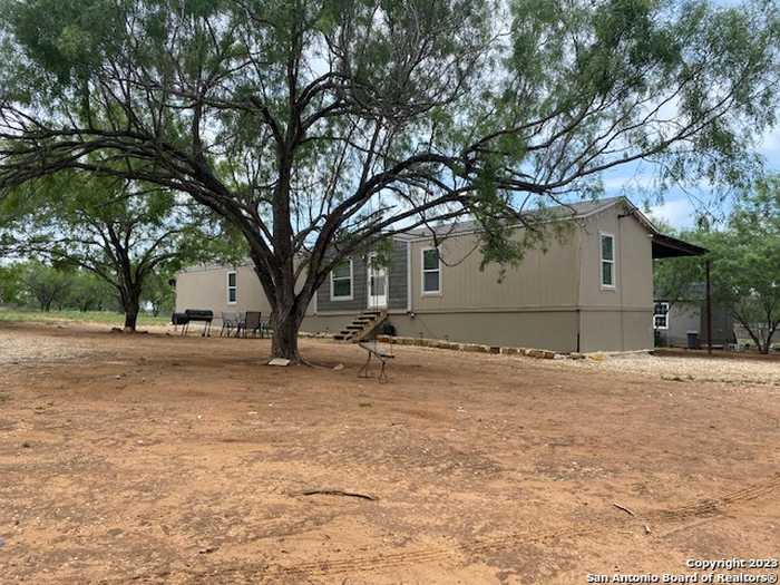 photo 2: 138 CR 2666, Devine TX 78016