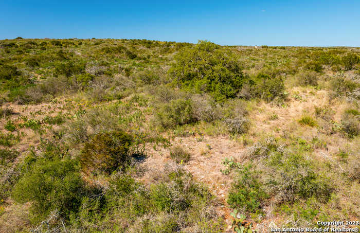 photo 13: 1 DOE LN, Uvalde TX 78801