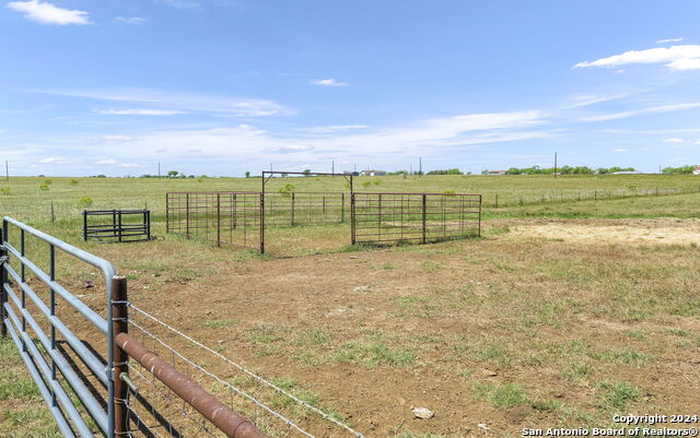 photo 45: 1530 COUNTY ROAD 132, Floresville TX 78114