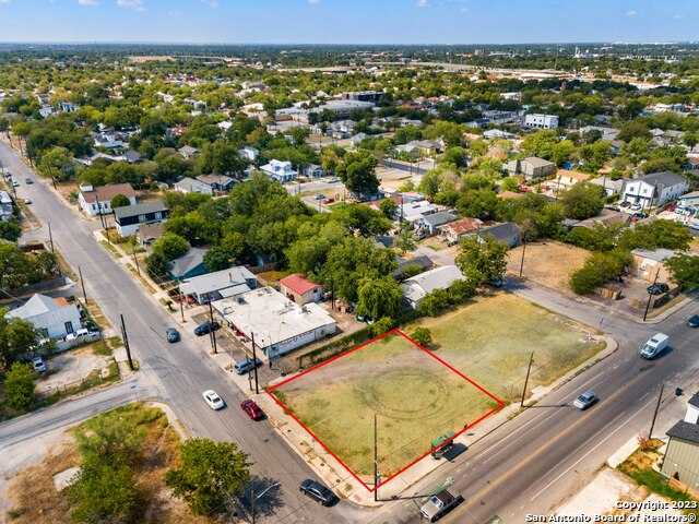 photo 1: 709 S PINE ST, San Antonio TX 78203