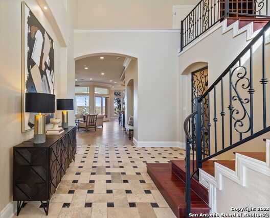 photo 3: 204 Paradise Point Dr, Boerne TX 78006