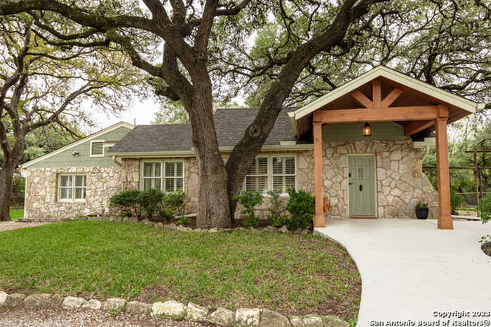 photo 1: 18274 Sherwood Trail, Helotes TX 78023