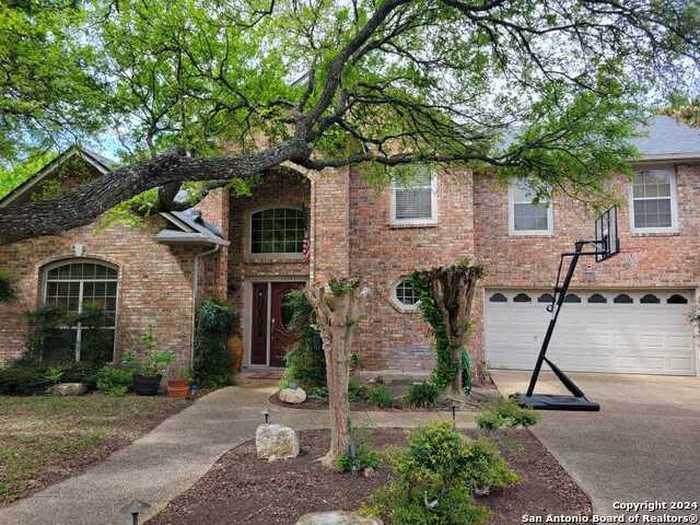 photo 1: 16543 INWOOD COVE DR, San Antonio TX 78248