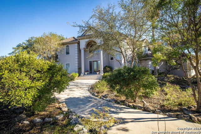 photo 2: 1001 Riada Dr, New Braunfels TX 78132