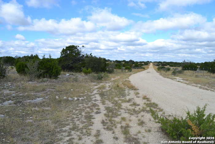 photo 2: SD 80300, Rocksprings TX 78880