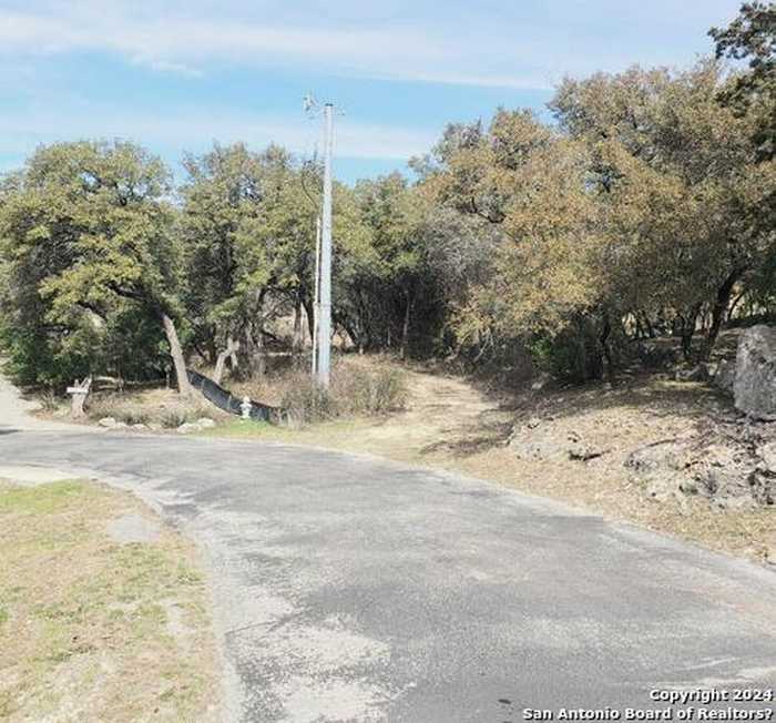 photo 1: 14465 CHINQUAPIN, Helotes TX 78023