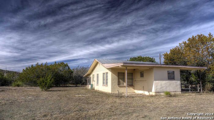 photo 1: 22 SQUIRREL BEND, Uvalde TX 78801