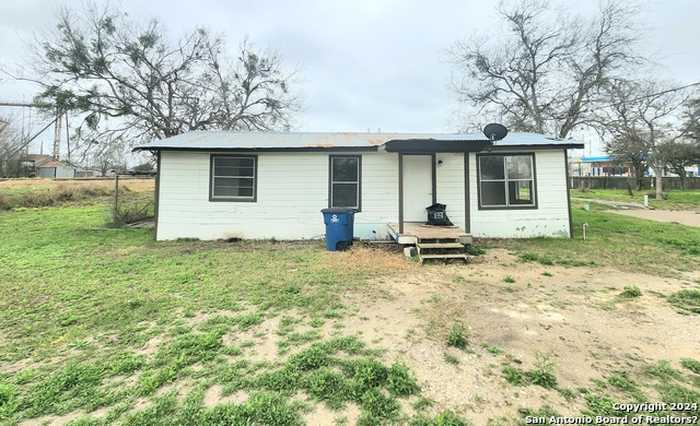 photo 8: 200 Avenida Mosqueda, Three Rivers TX 78071