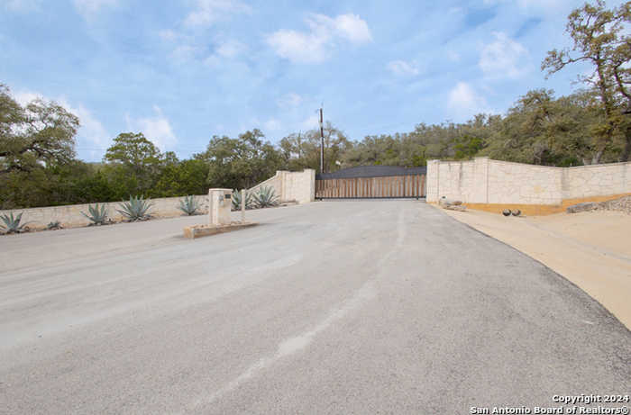 photo 16: 327 canyon creek, Helotes TX 78023