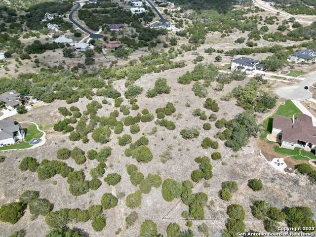 photo 3: 428 CAVY RD, New Braunfels TX 78132