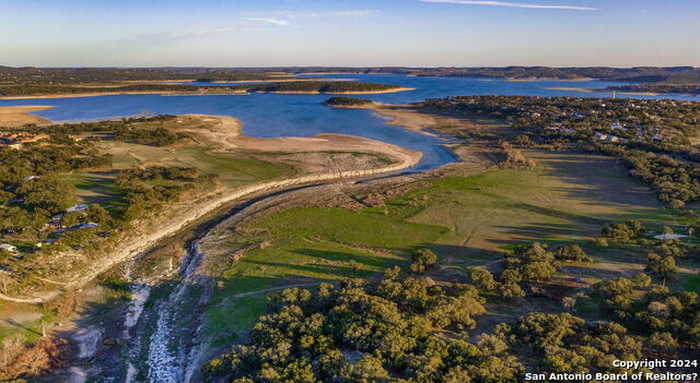 photo 2: 539 Clay Ridge, Canyon Lake TX 78133