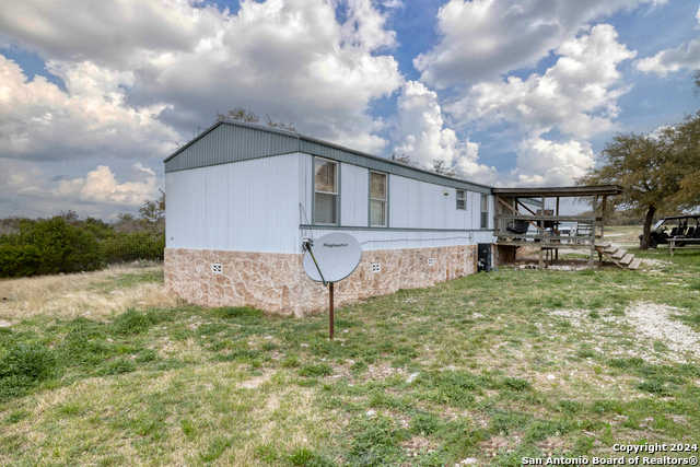 photo 2: 14832 State highway 41, Rocksprings TX 78880