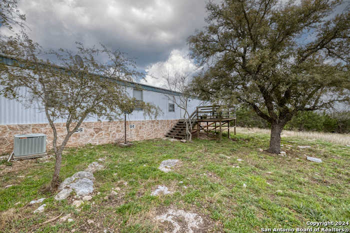 photo 2: 14832 State highway 41, Rocksprings TX 78880