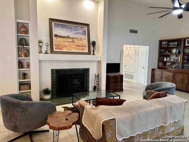 photo 3: 7 LA MOTTE STREET, Brackettville TX 78832