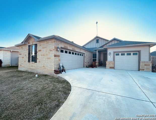 photo 1: 233 Iron Gate, Pleasanton TX 78064