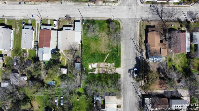 photo 3: 202 ESKIMO ST, San Antonio TX 78225