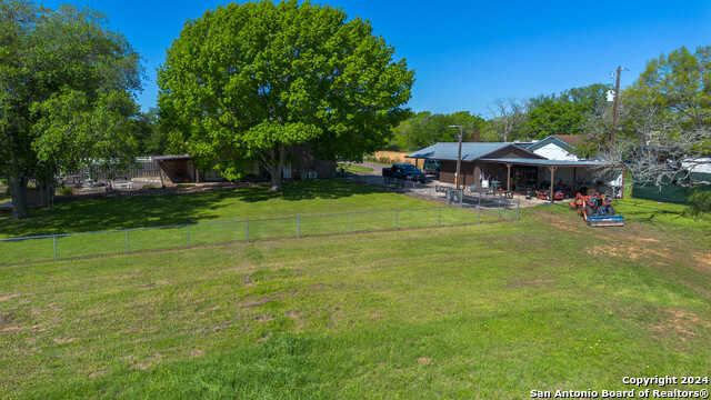 photo 3: 119 PLACID HTS, Seguin TX 78155