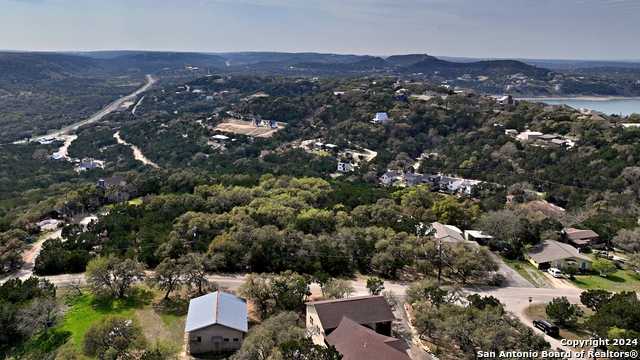 photo 3: 1720 Skyline Dr, Canyon Lake TX 78666