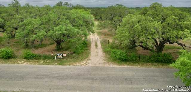 photo 1: 177.9 AC CR 7711, Devine TX 78016