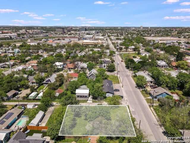 photo 3: 909 N HACKBERRY ST, San Antonio TX 78202