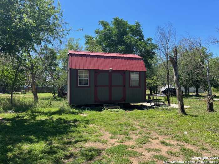 photo 2: 406 S Teel, Devine TX 78016