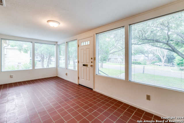 photo 3: 209 Calumet Pl, San Antonio TX 78209