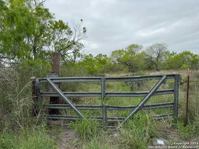 photo 2: TBD 16th Street, Christine TX 78012