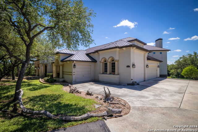 photo 3: 1207 Porto Pt, New Braunfels TX 78132