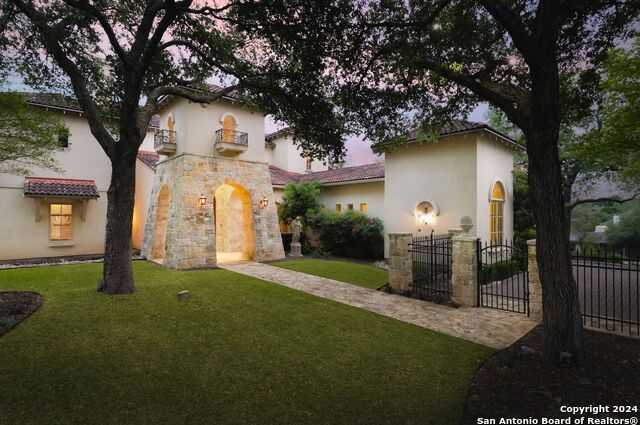 photo 2: 810 GARRATY HILL, San Antonio TX 78209