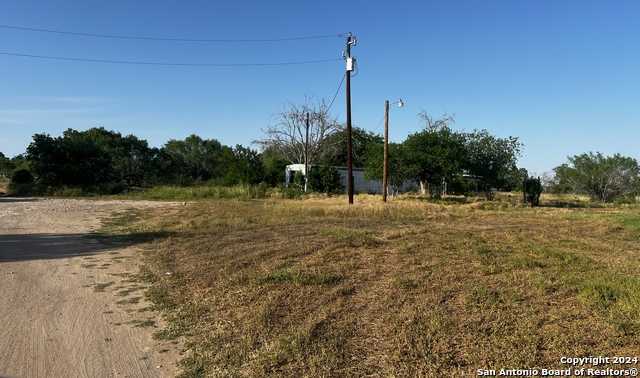 photo 3: 521 county road 7713, Devine TX 78016