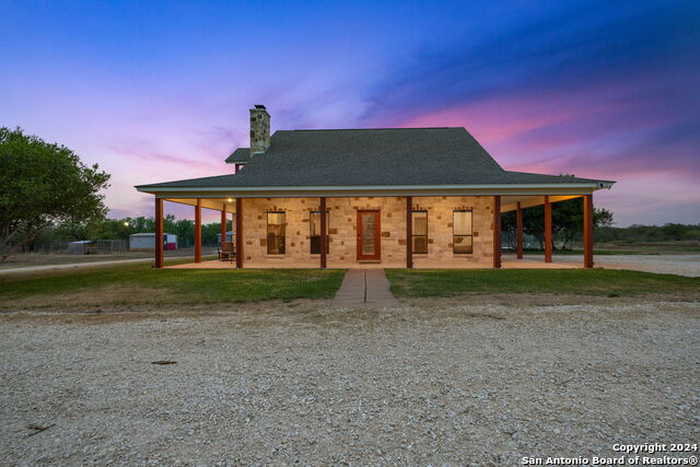 photo 2: 858 S Ranch Road 187, Sabinal TX 78881