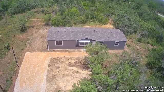 photo 1: 124 Turkey Gulch, Pleasanton TX 78064