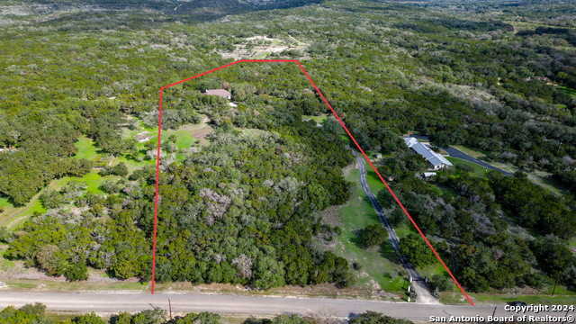 photo 1: 1630 whispering woods, New Braunfels TX 78132