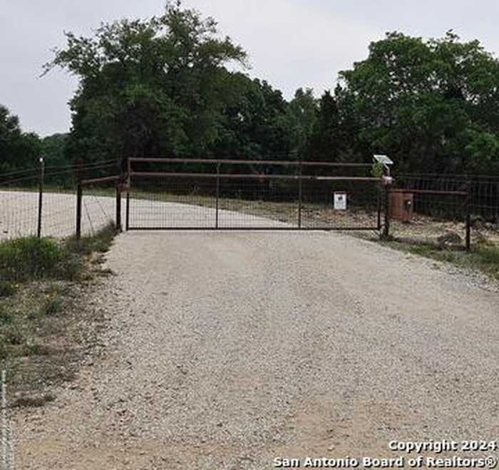 photo 48: 105 Feather Hill Rd, Comfort TX 78013