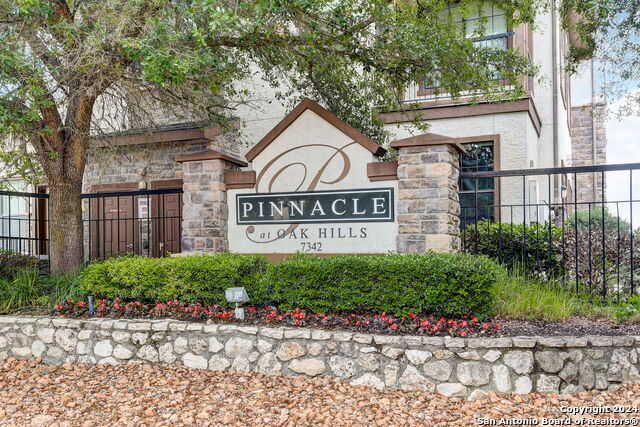 photo 2: 7342 Oak Manor Dr Unit 4306, San Antonio TX 78229