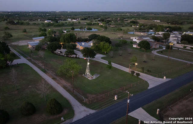 photo 3: 8745 KIRKNER RD, San Antonio TX 78263