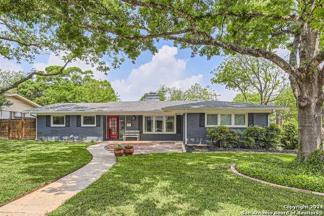 photo 2: 551 Woodcrest Drive, San Antonio TX 78209