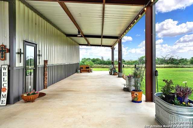 photo 1: 419 County Road 135, Floresville TX 78114