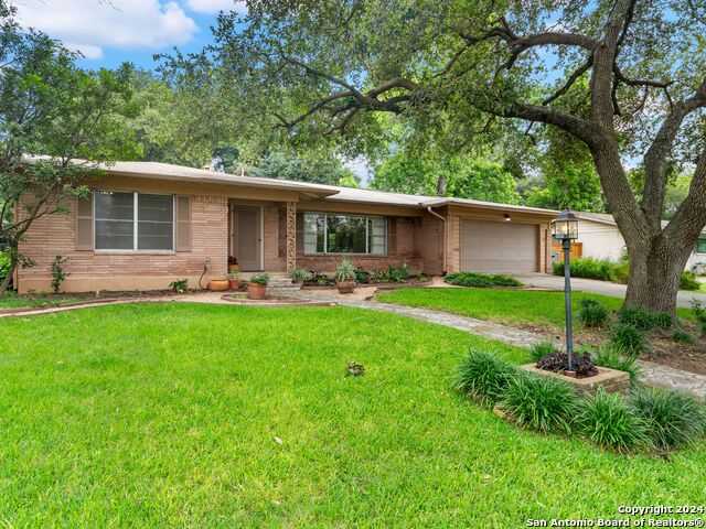 photo 1: 510 WOODCREST DR, San Antonio TX 78209